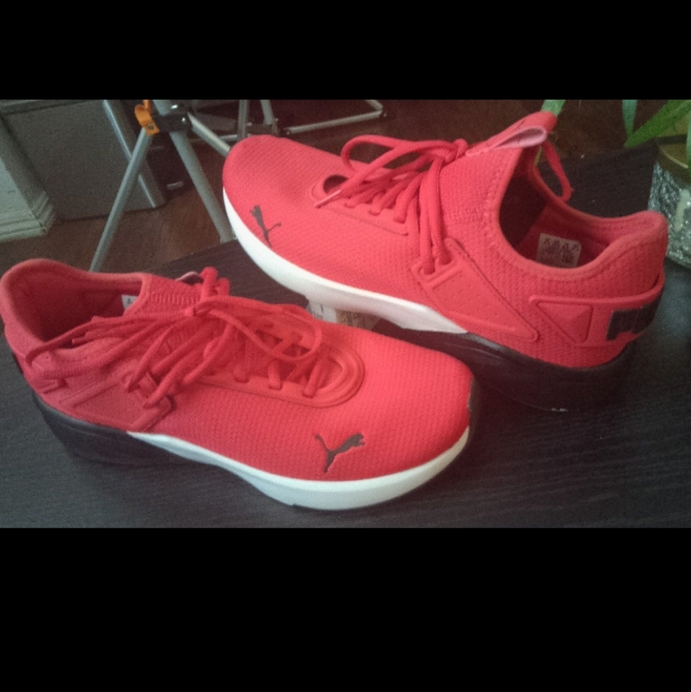 Puma Amare Men's Sneakers Shoes Red/Black/white 376209-03 Size-9.5 great cond.